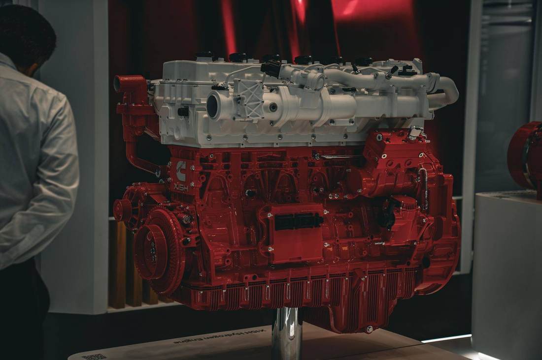 Hydrogen engine on display at a commercial vehicle expo